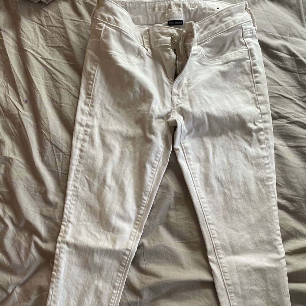 American Eagle White Jeans